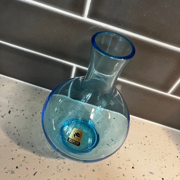 Vintage Byron Hirota Electric Blue Japanese Glass Vase with original stickers - Picture 2 of 7